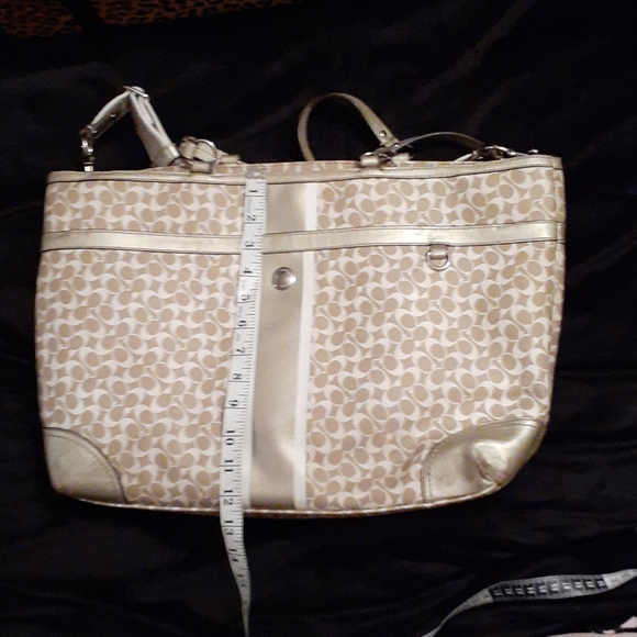 Large Coach Purse - Picture 3 of 8